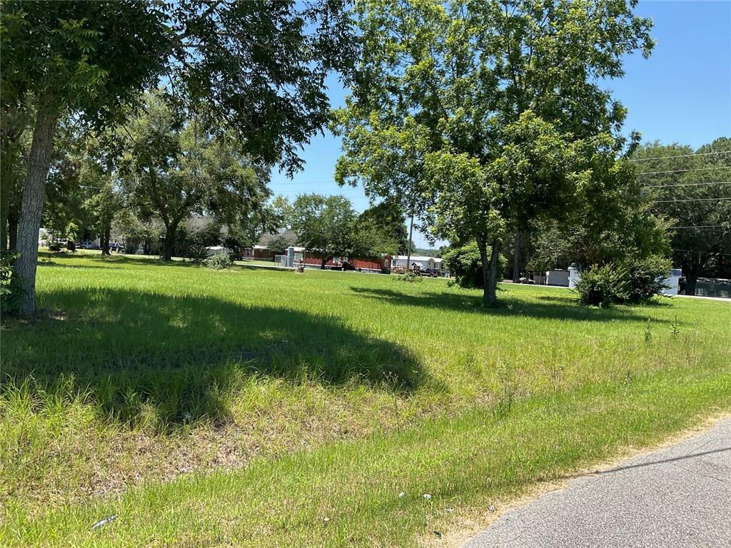 712 Sumner Road Property Photo 4