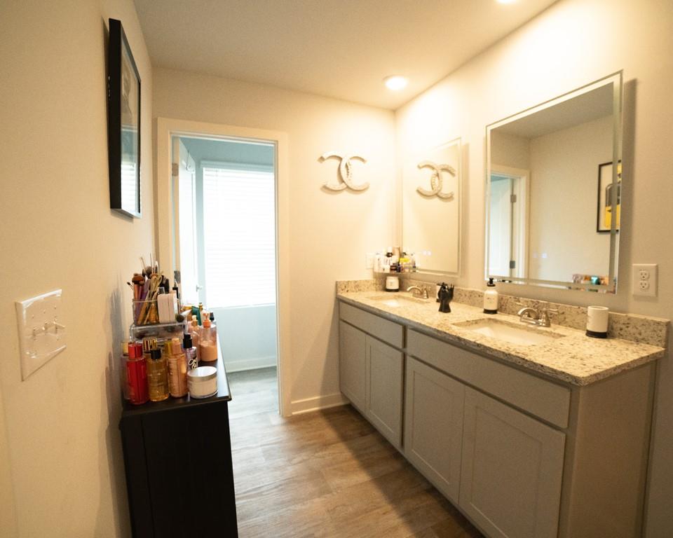 1193 Bluecoat Circle Property Photo 2