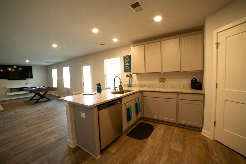 1193 Bluecoat Circle Property Photo 14