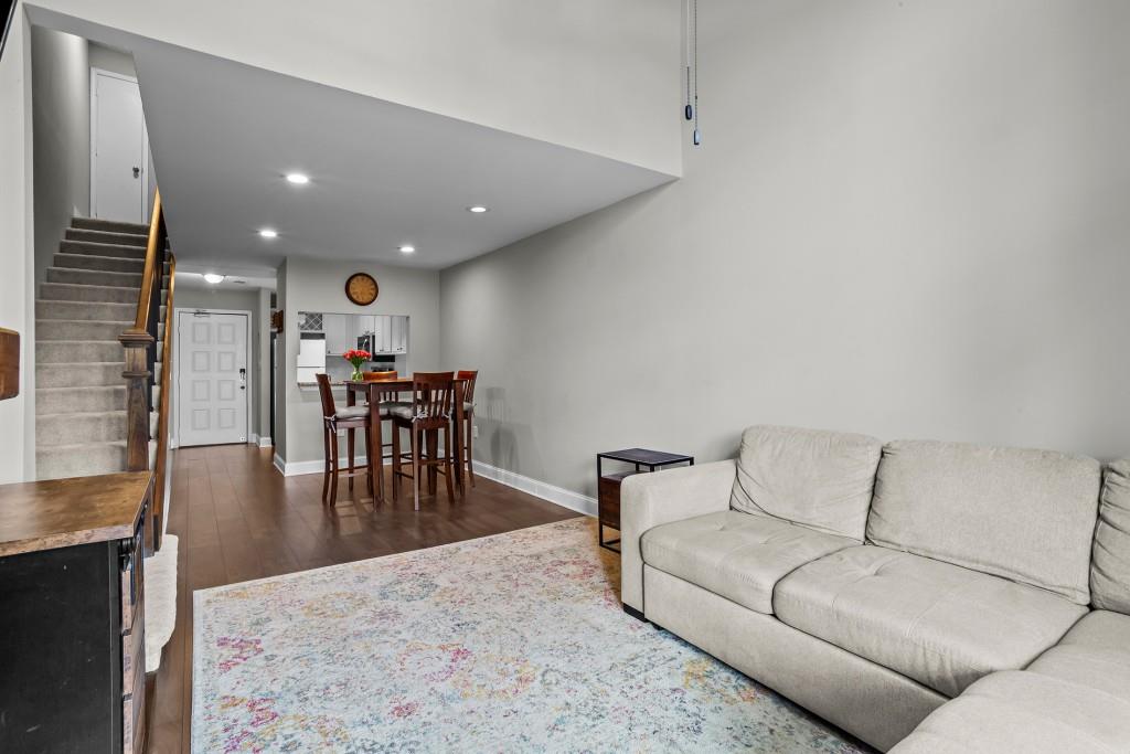 3655 Habersham Road Unit A320 Property Photo 10
