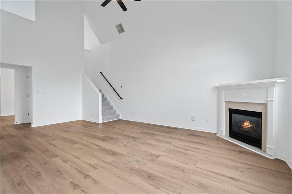 1470 Lafayette Square Property Photo 6