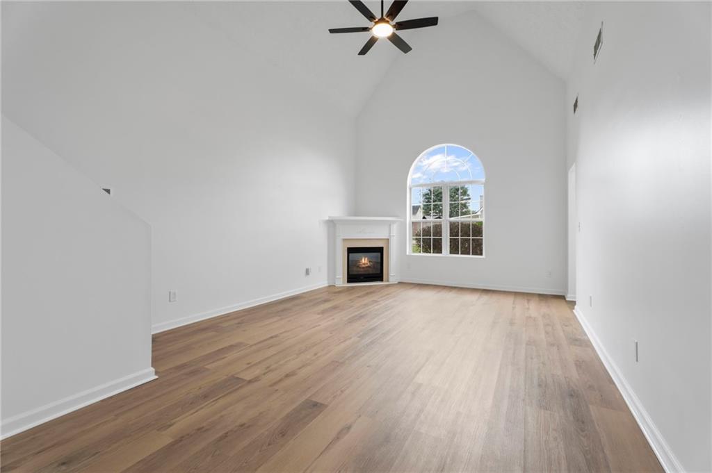 1470 Lafayette Square Property Photo 7