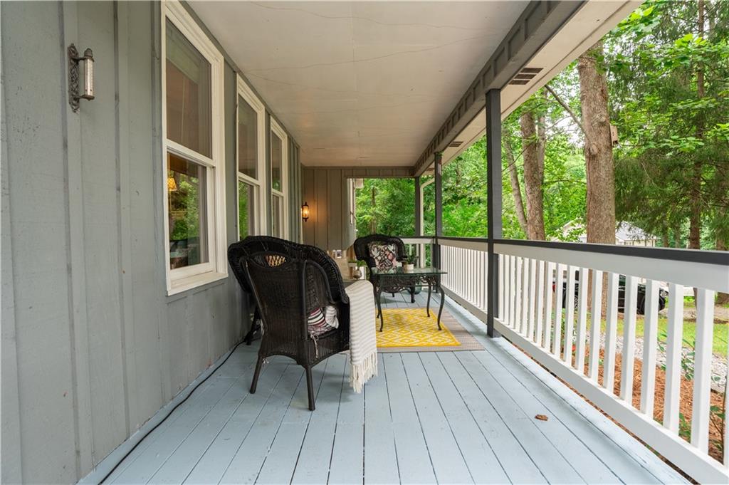 2627 Pinebrook Drive Property Photo 2