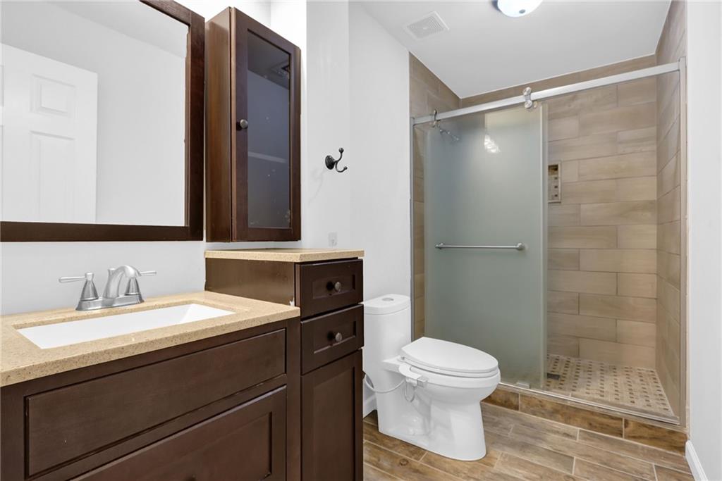 1467 Kilchis Falls Way Property Photo 14