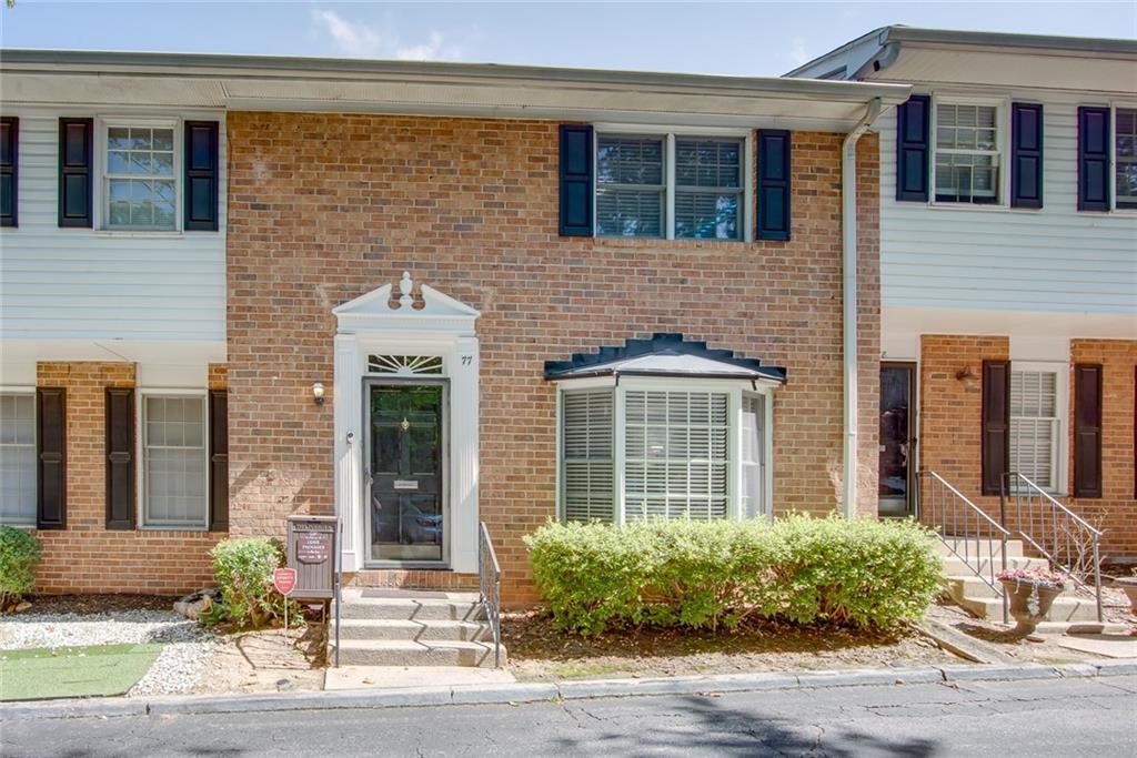6520 Roswell Road Unit 77 Property Photo 1