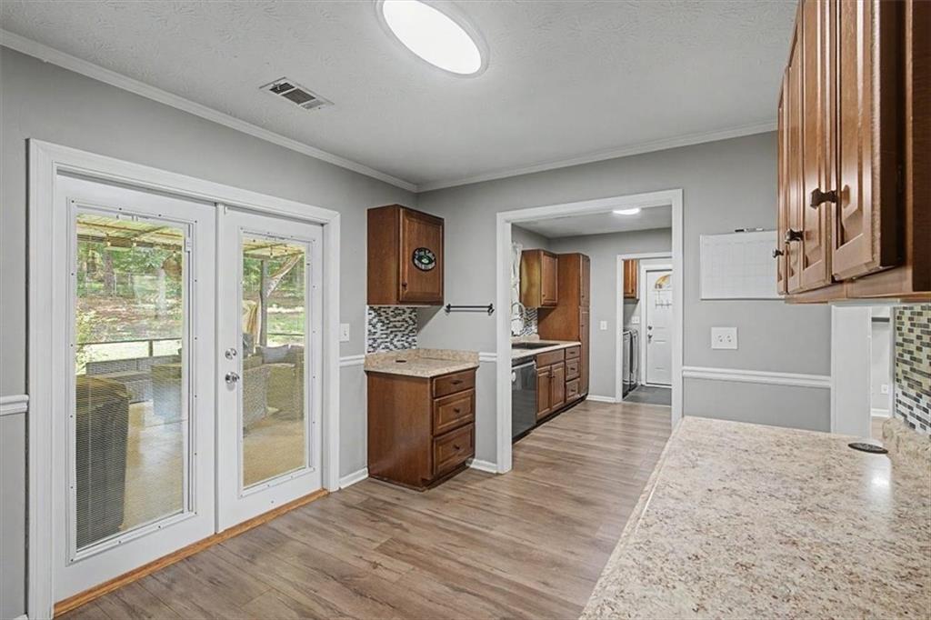1516 Willow Gate Way Property Photo 16
