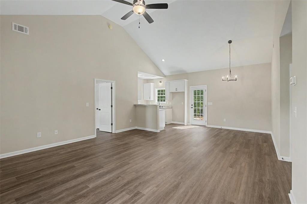 201 Loftis Road Property Photo 6
