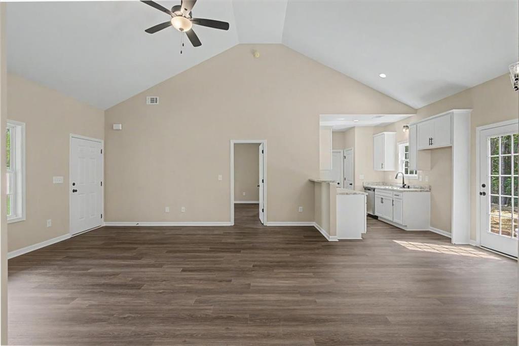 201 Loftis Road Property Photo 7