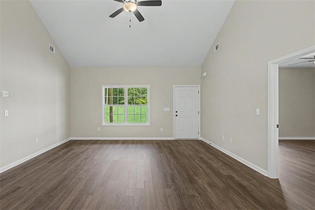 201 Loftis Road Property Photo 9