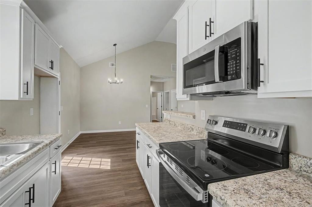 201 Loftis Road Property Photo 17