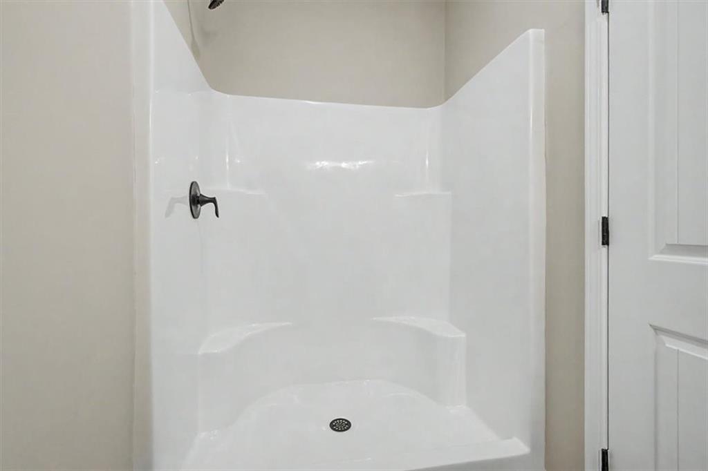 201 Loftis Road Property Photo 23