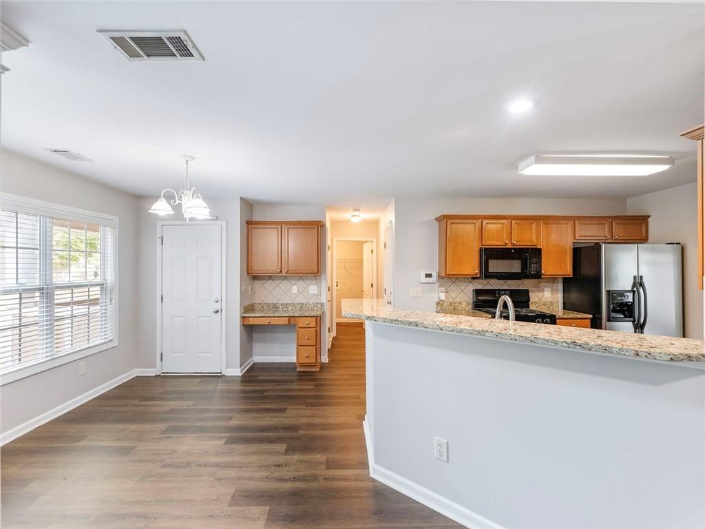 7807087 Property Photo 13