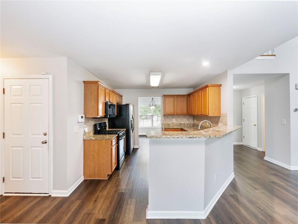 7807087 Property Photo 14