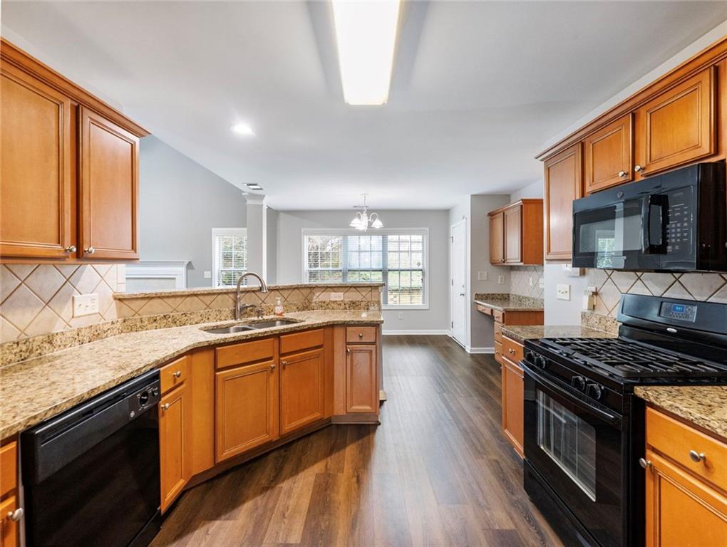 7807087 Property Photo 16
