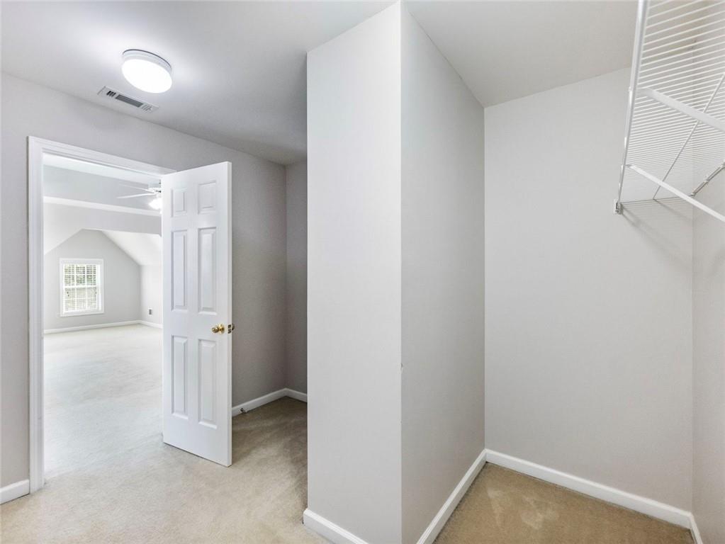 7807087 Property Photo 39