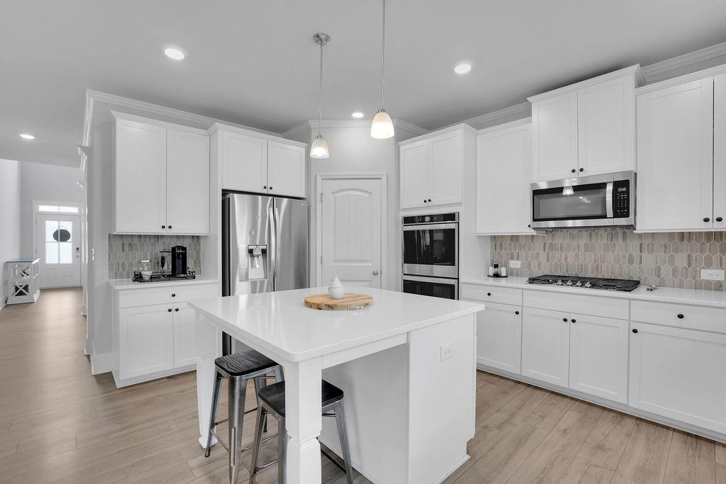 400 Wellgreen Drive Property Photo 11
