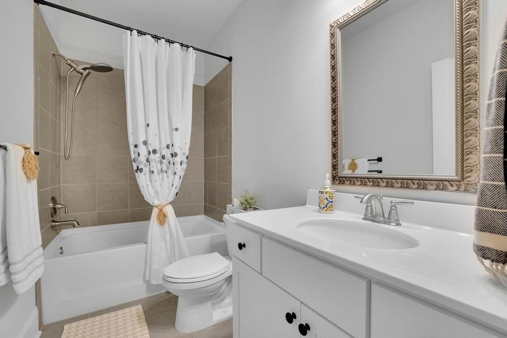 400 Wellgreen Drive Property Photo 17