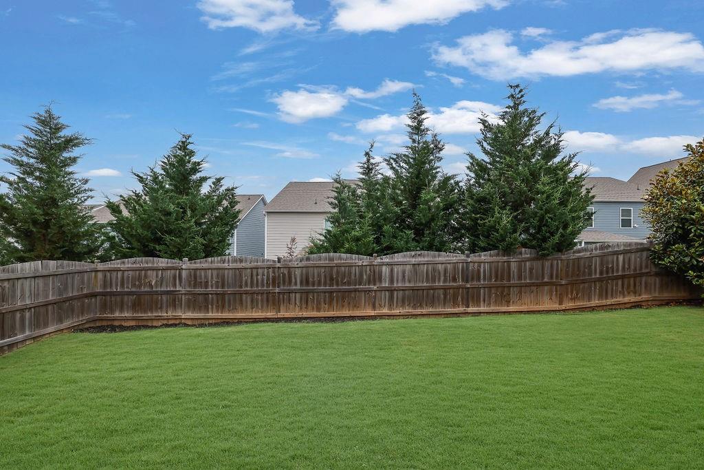 400 Wellgreen Drive Property Photo 35