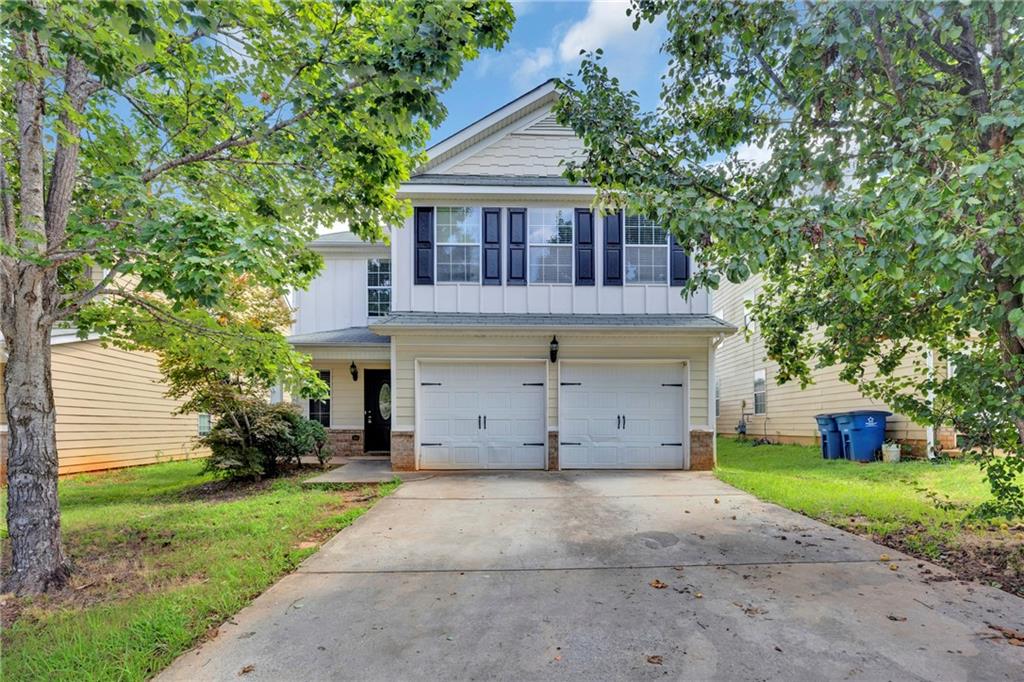 2416 Cornell Circle Property Photo 1