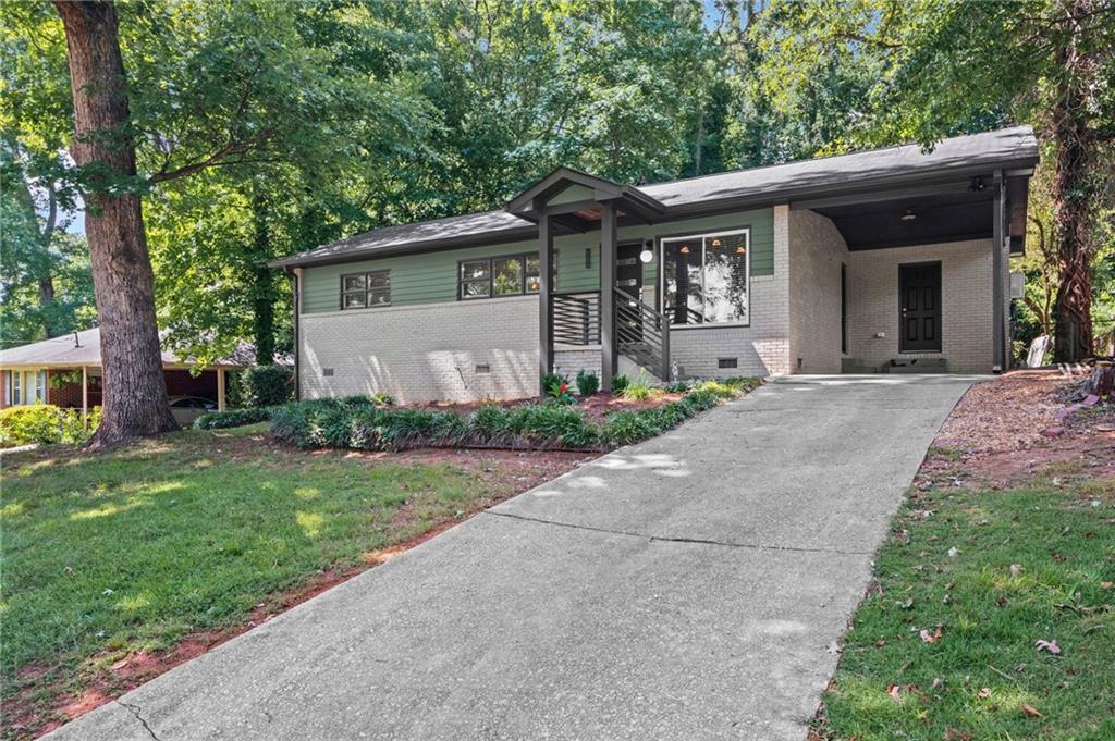 3010 Pasadena Drive Property Photo 3
