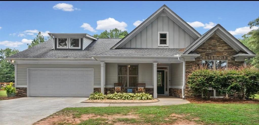 5411 Hightower Trail Property Photo 1