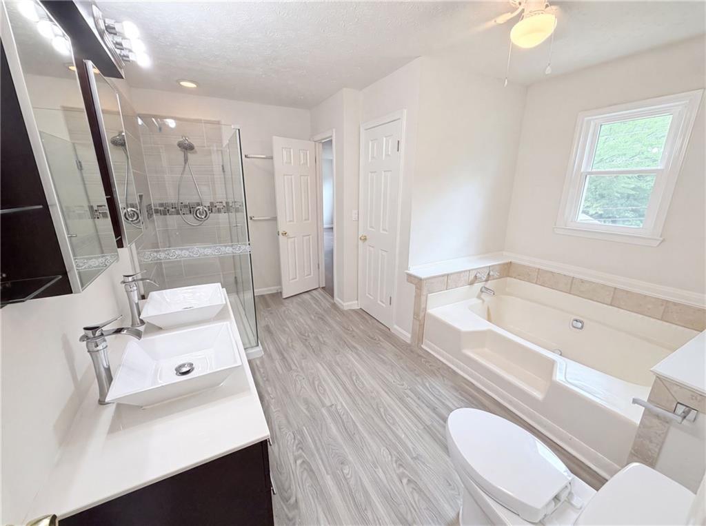 215 Arbour Run Property Photo 10