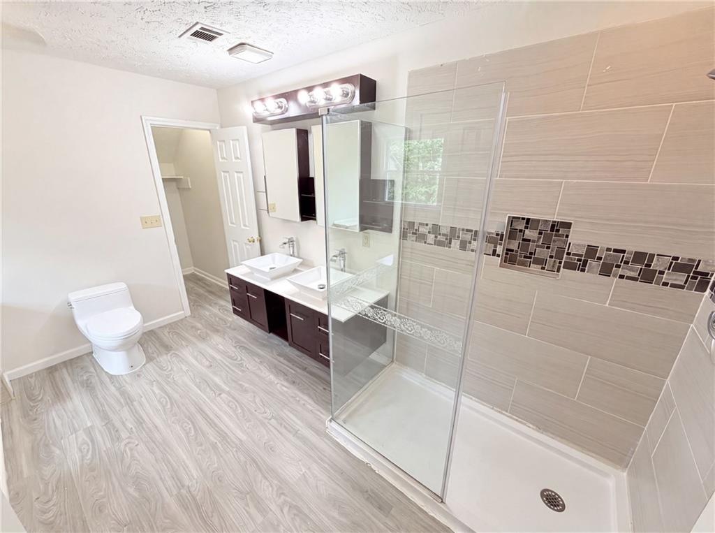 215 Arbour Run Property Photo 11