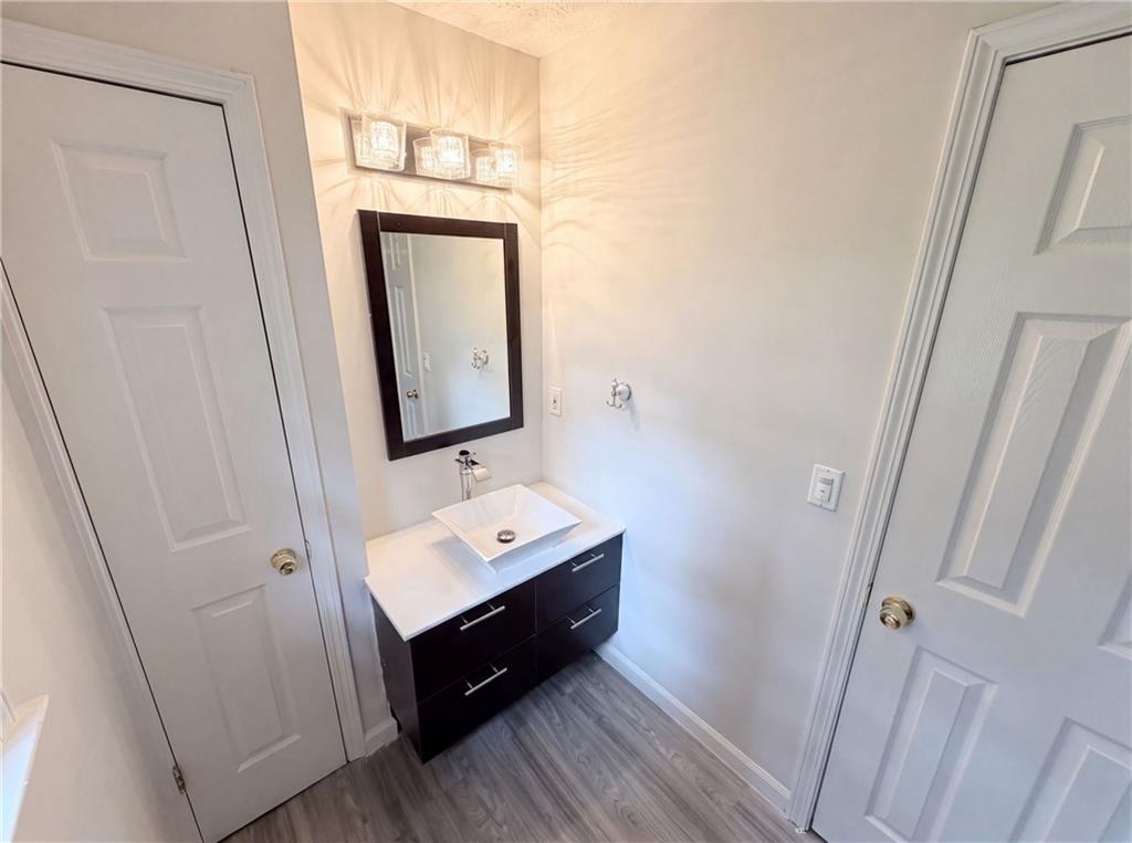 215 Arbour Run Property Photo 13