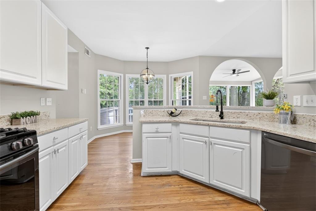 320 Wynstone Way Property Photo 11
