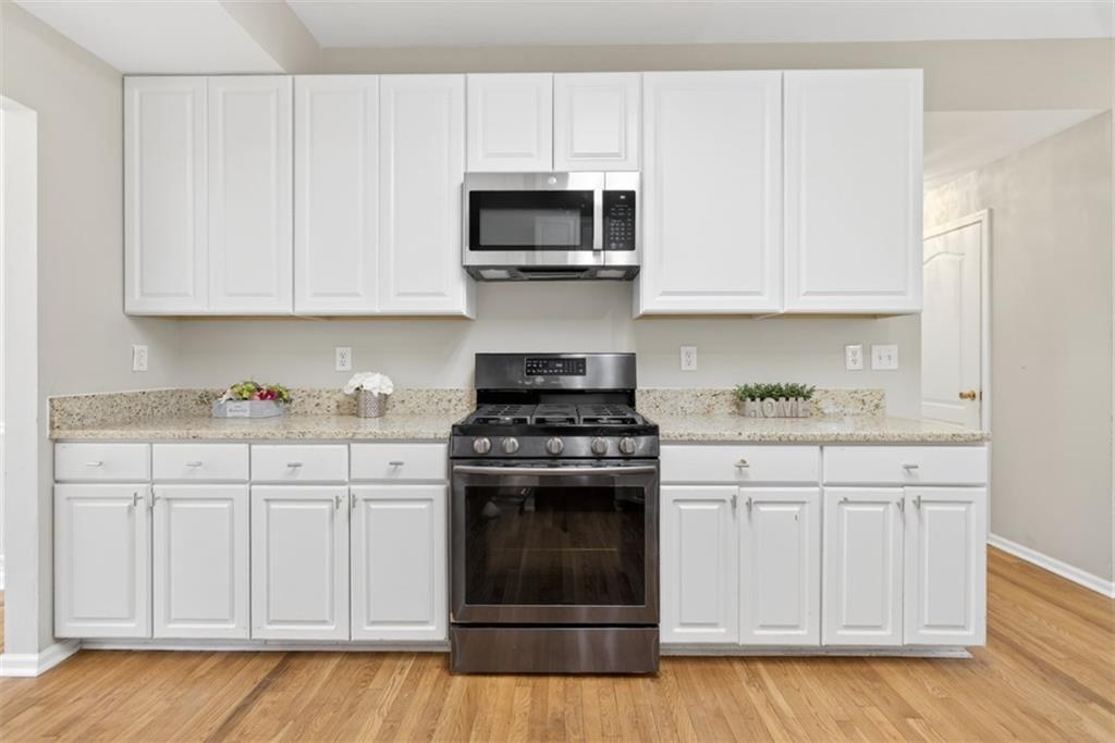 320 Wynstone Way Property Photo 12