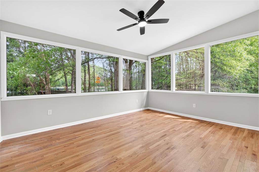 320 Wynstone Way Property Photo 13