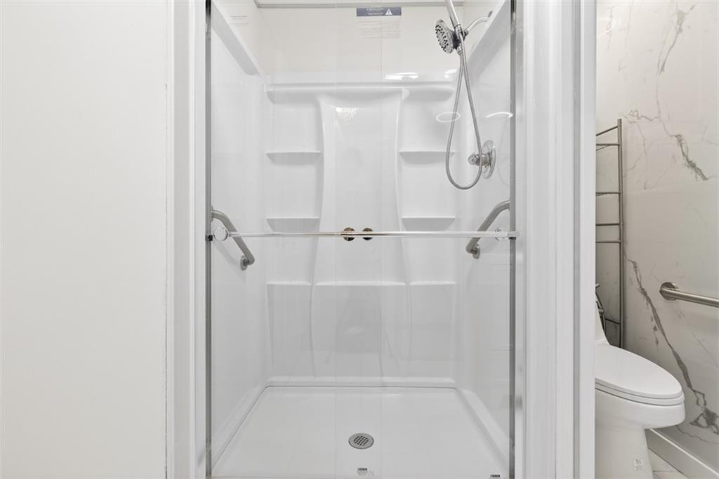 320 Wynstone Way Property Photo 18
