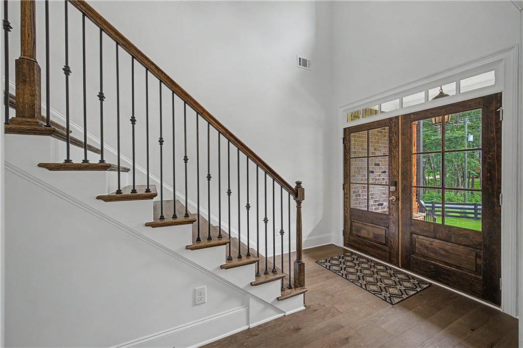 5893 Ford Rd Property Photo 5