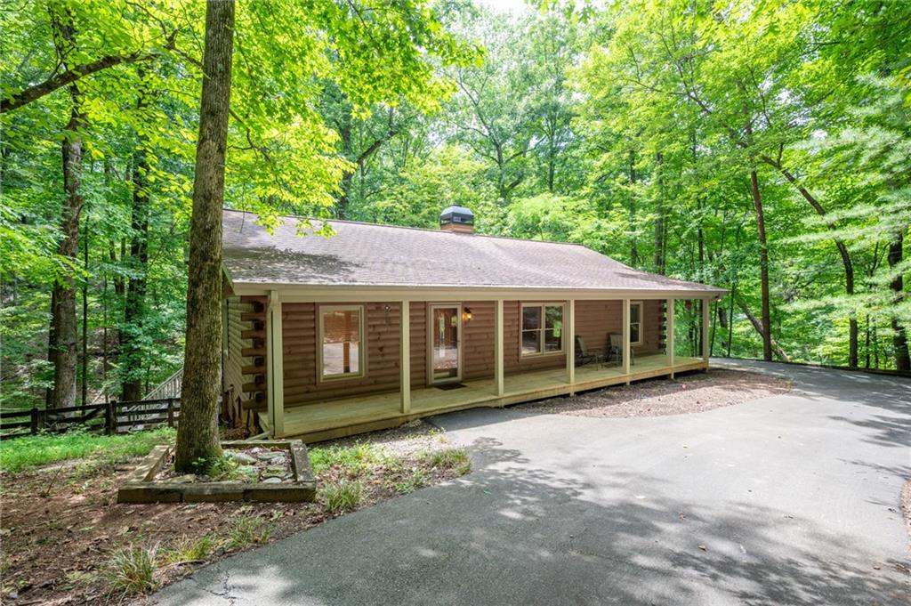 415 Sunset Court Property Photo 1
