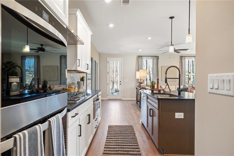 4768 Black Onyx Path Property Photo 9