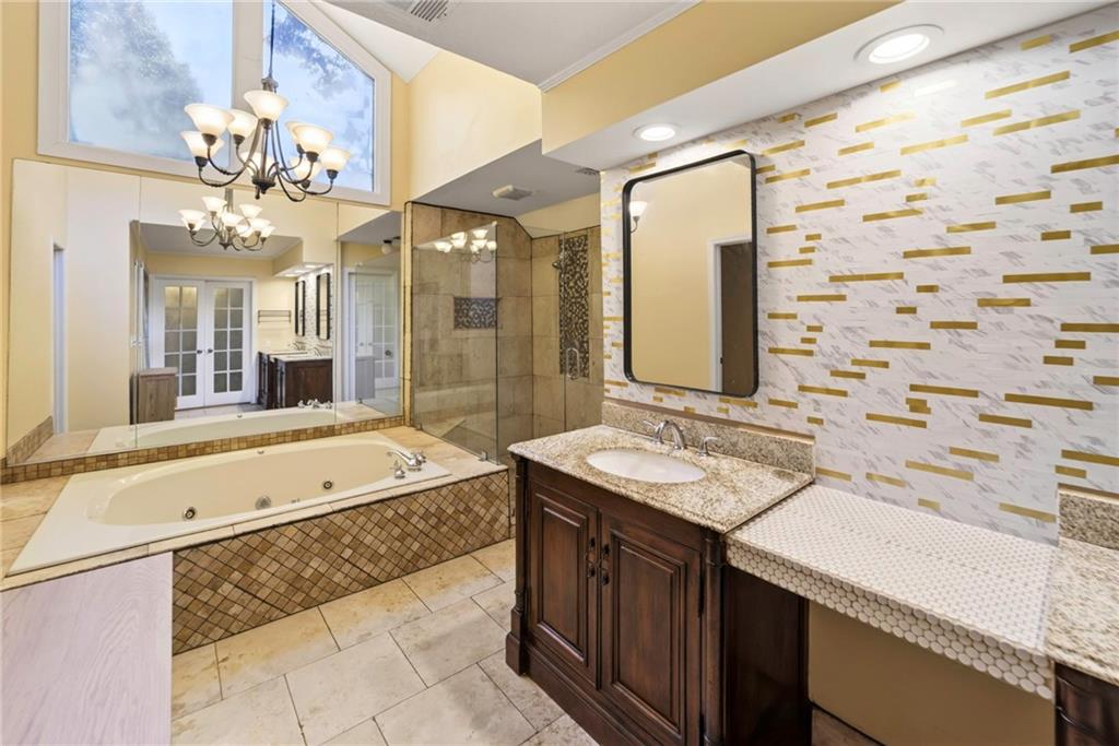 206 Comstock Court Property Photo 23