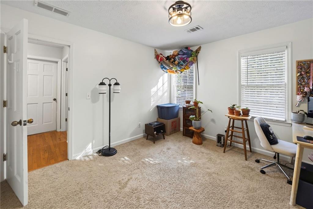 206 Comstock Court Property Photo 31
