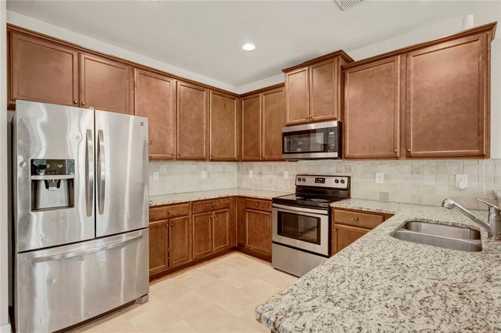 2540 Trelipe Drive Property Photo 9