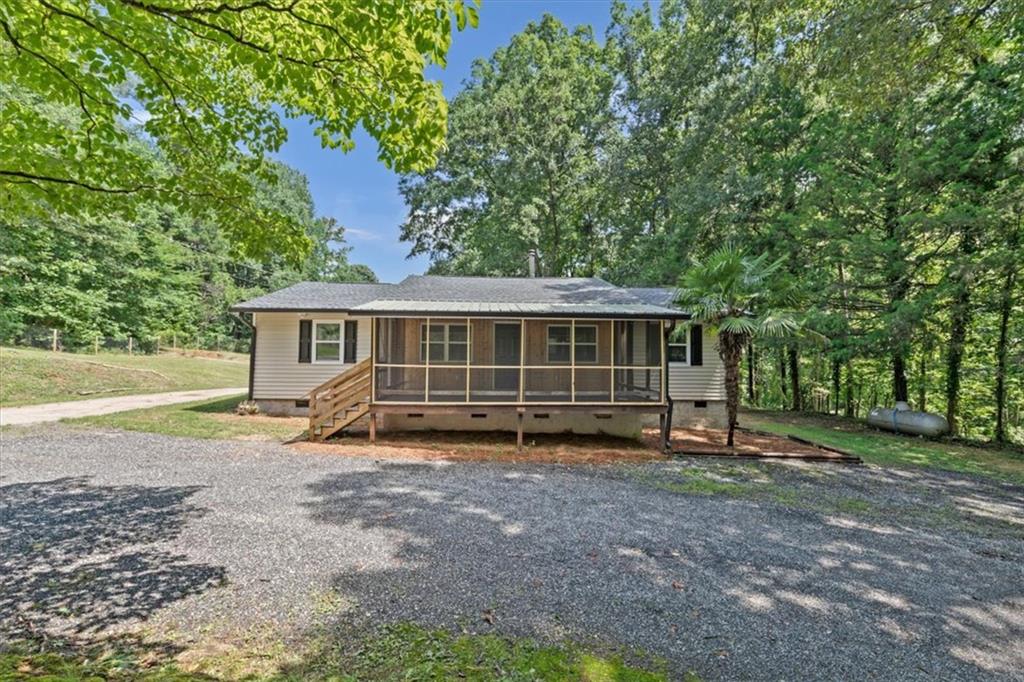 400 Wyldewoode Drive Property Photo 1