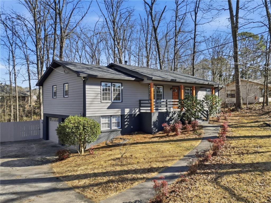 2810 Shaw Road Property Photo 4
