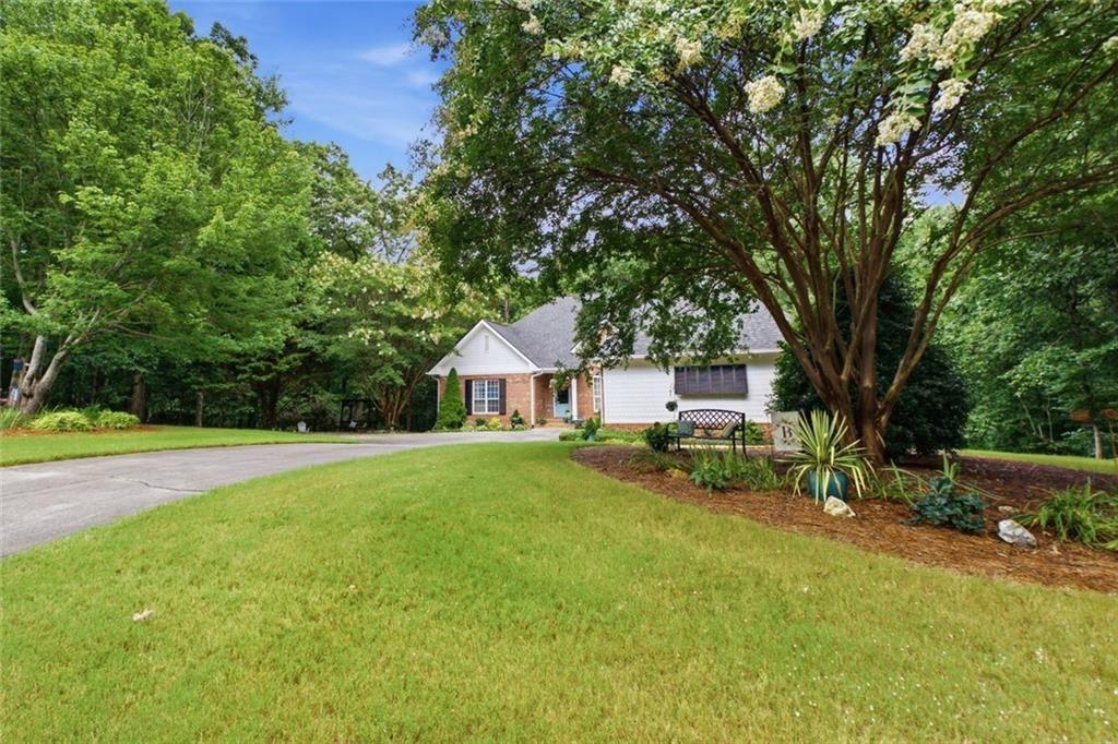 333 Rustic Ridge Road Ne Property Photo 4