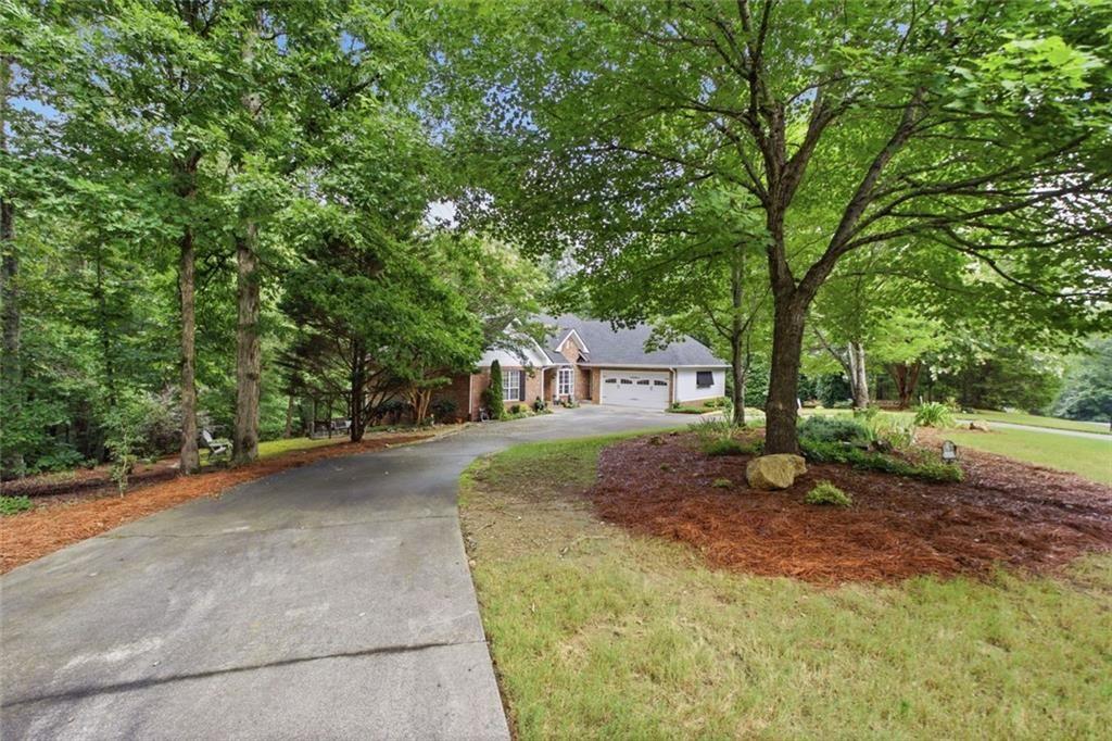 333 Rustic Ridge Road Ne Property Photo 8