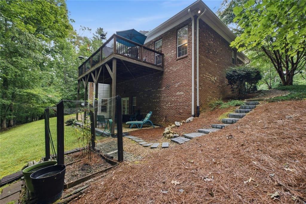 333 Rustic Ridge Road Ne Property Photo 11