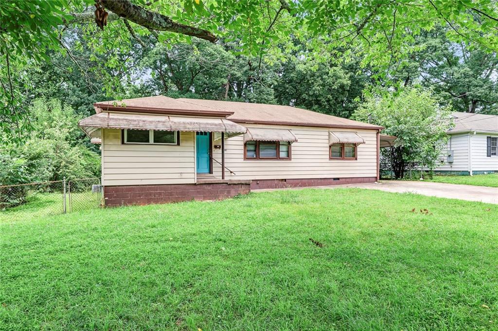 170 Mathews Circle Se Property Photo 1