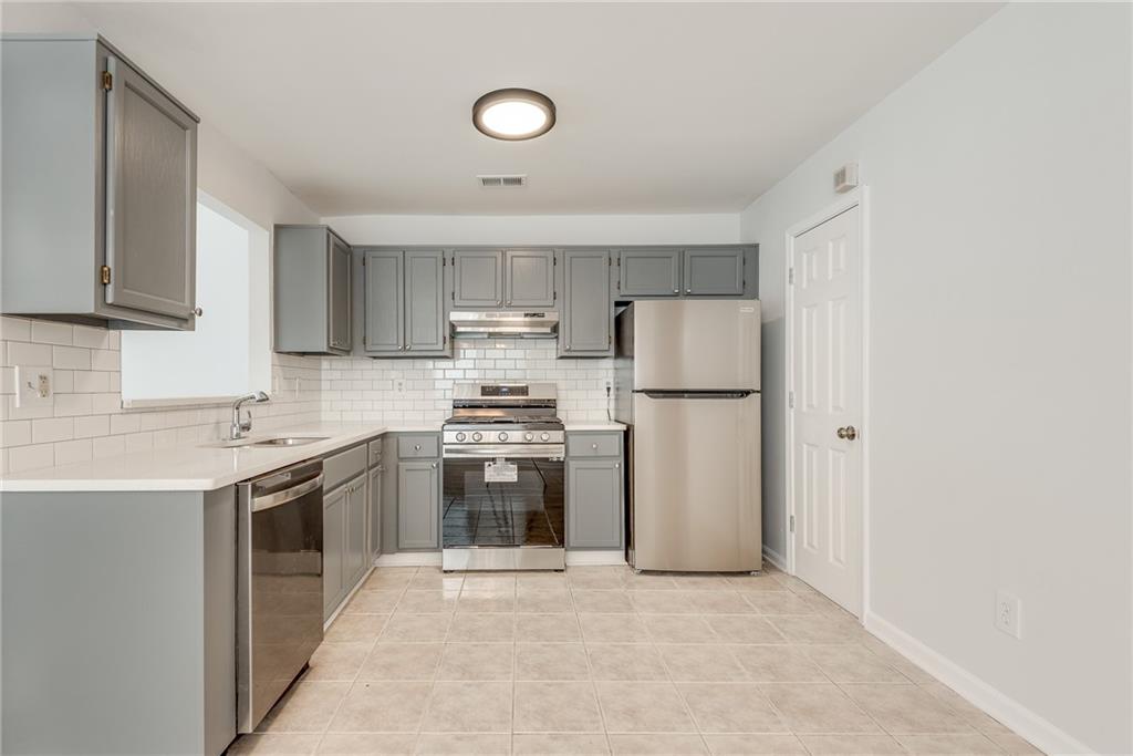 3632 Diamond Circle Property Photo 7