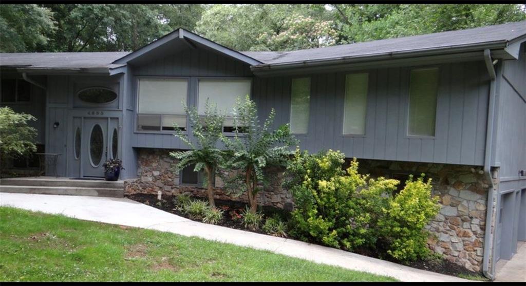 4693 Rivercliff Drive Property Photo 2