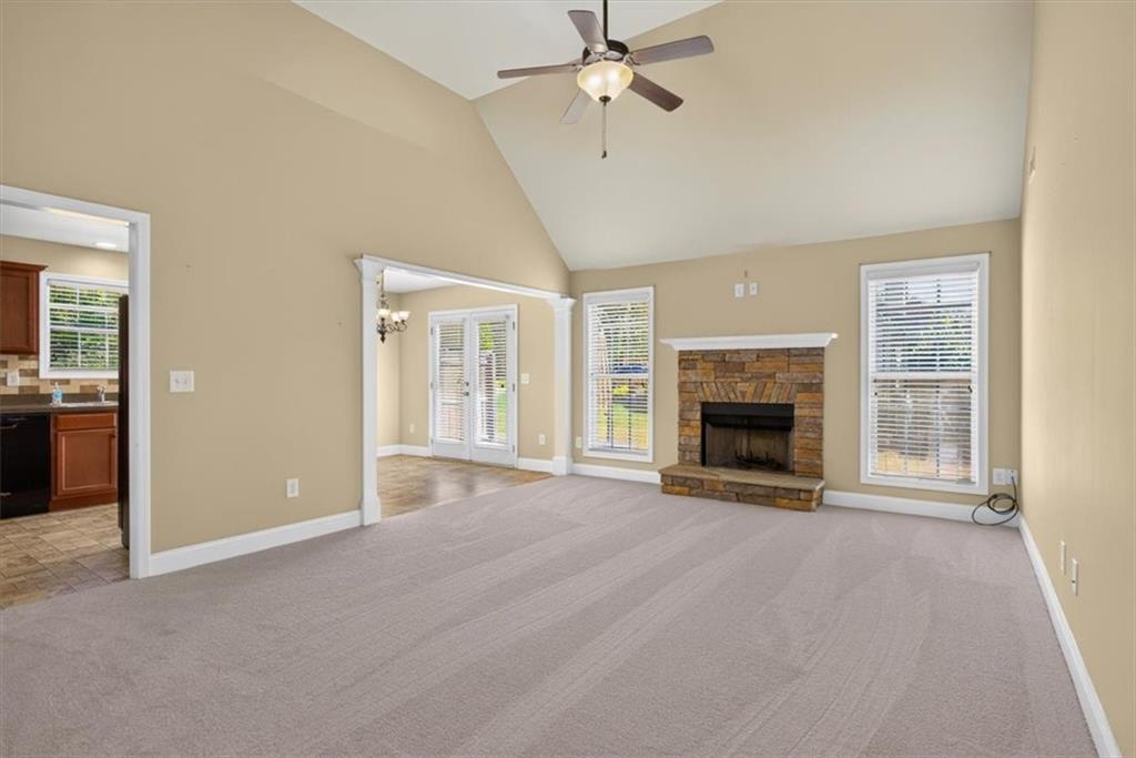 7807489 Property Photo 5