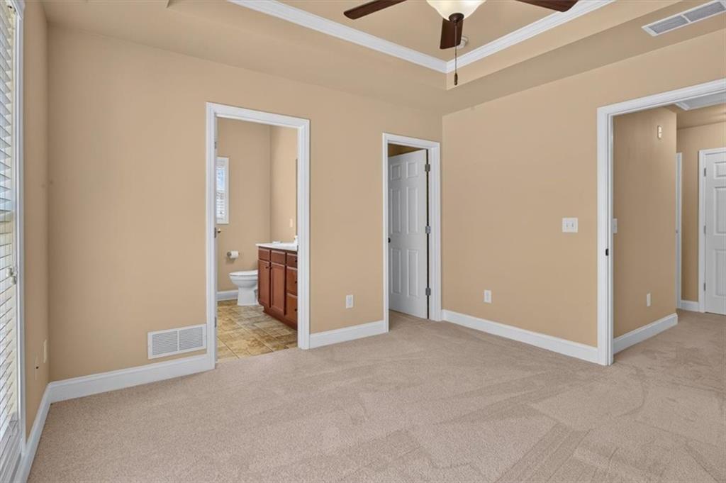 7807489 Property Photo 18
