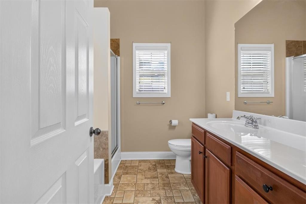 7807489 Property Photo 19