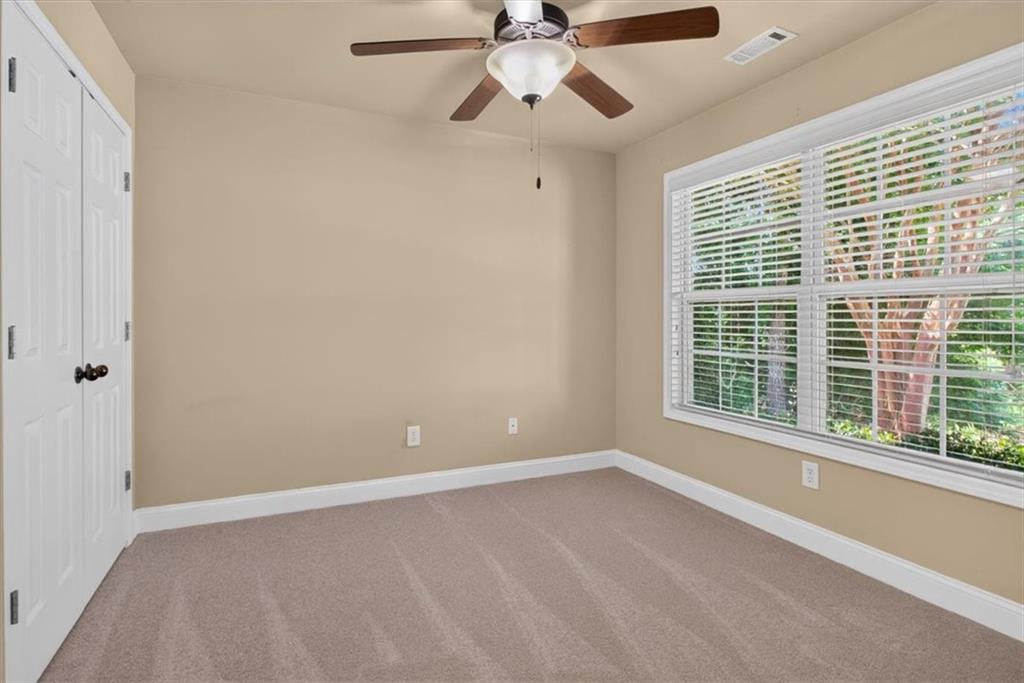 7807489 Property Photo 23